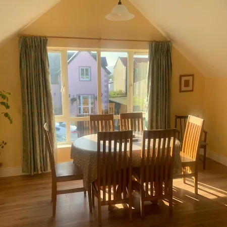 Arasain Bhalor * Falcarragh