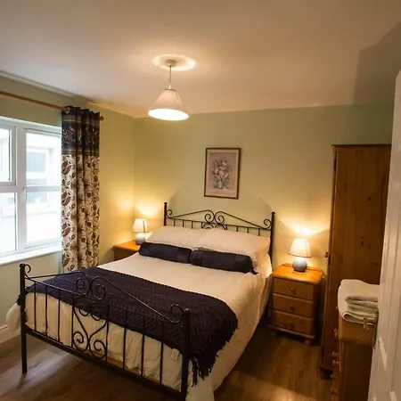 Arasáin Bhalor * Falcarragh